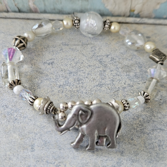 Handmade Elephant Bracelet - Picture 10 of 10